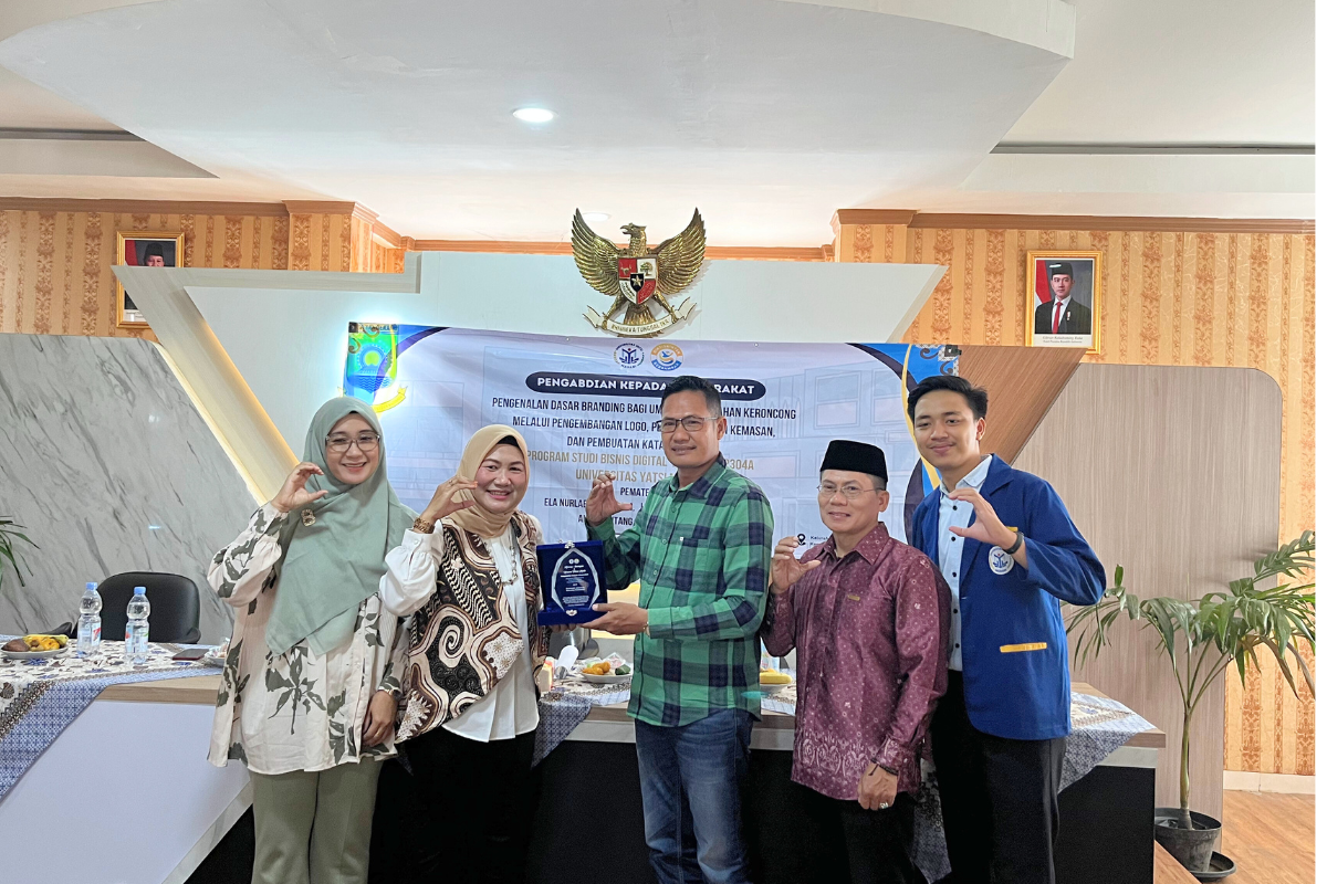 Kegiatan Pengabdian kepada Masyarakat Program Studi Bisnis Digital